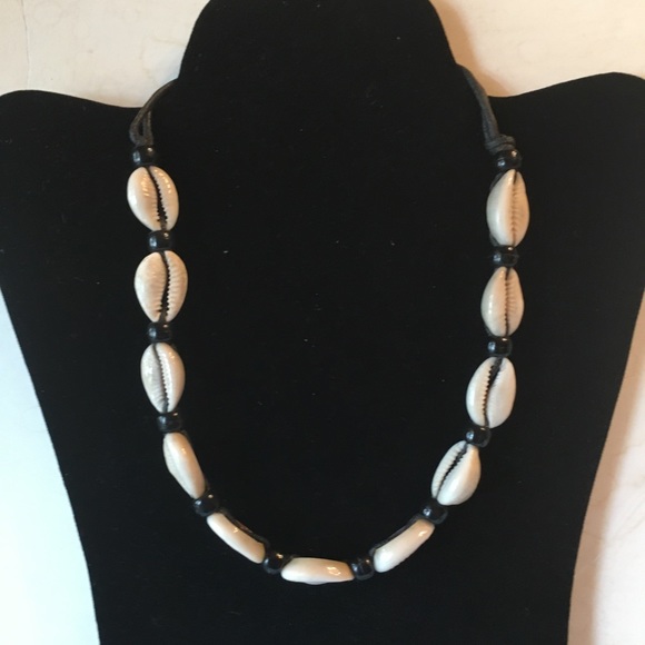 African Jewelry - Cowrie shell and leather choker